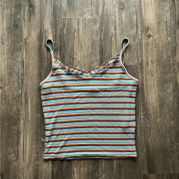 Active USA Rainbow Striped Ruffled V-Neck Cropped Tank Sz M - Picture 1 of 3